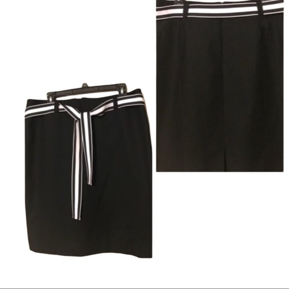 Essentials G black skirt size 14